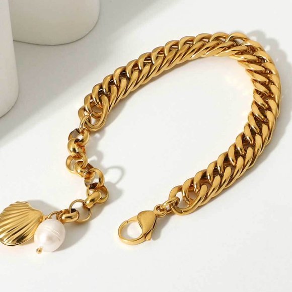 18K Gold-Plated Curb Chain Bracelet For Women - Picture 6 of 7